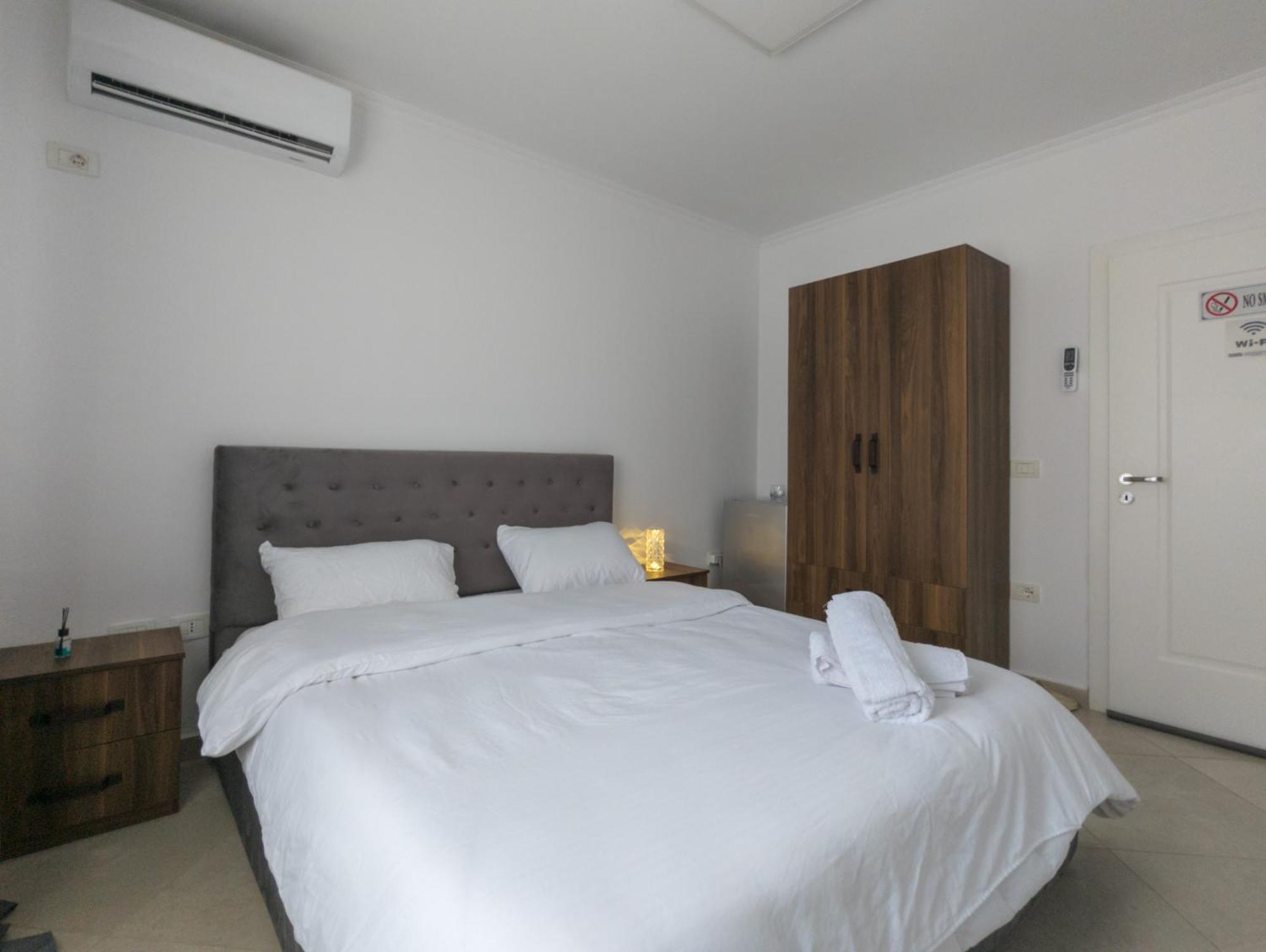 Center Luxury Rooms Tirana Exterior foto