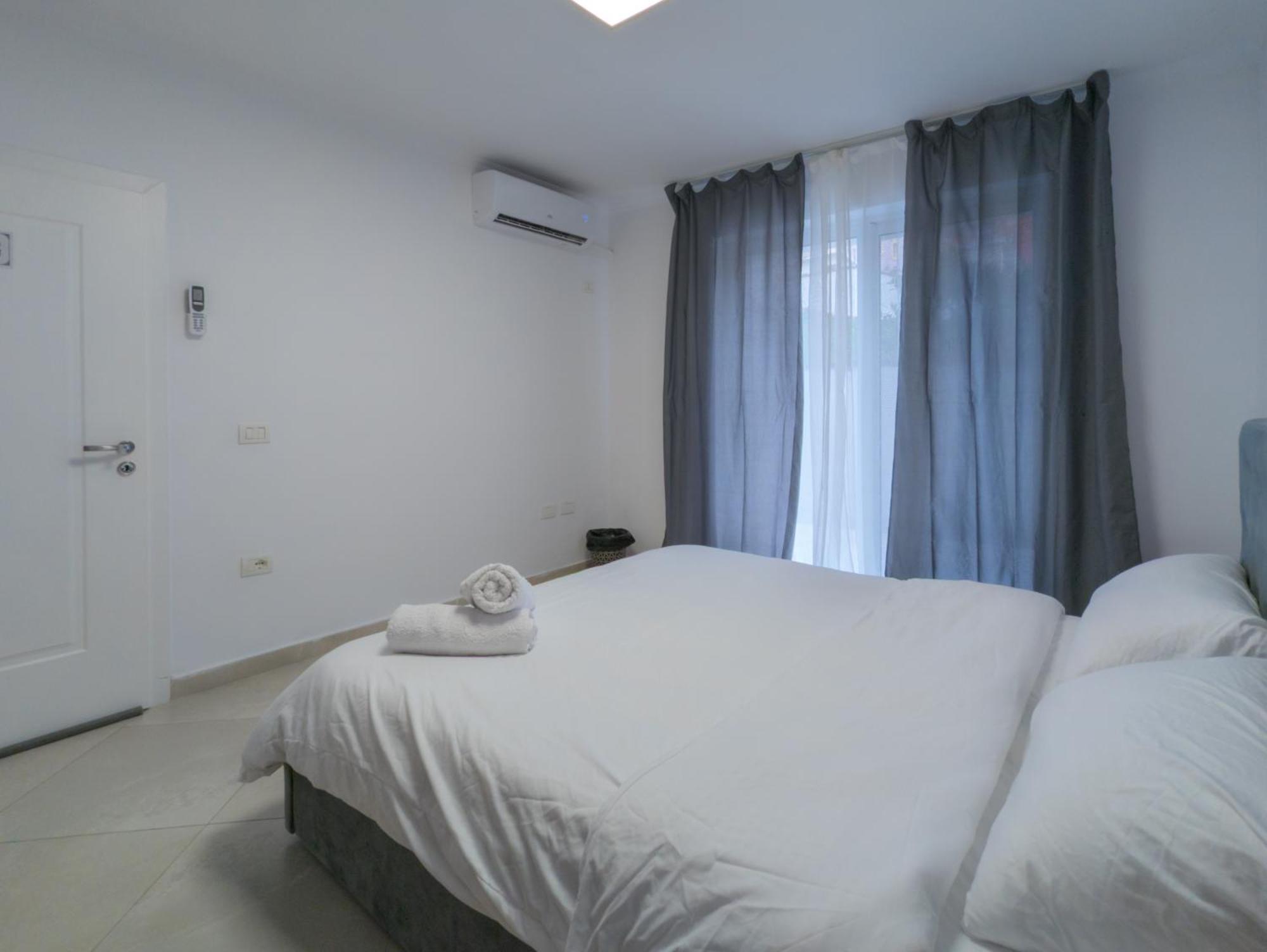 Center Luxury Rooms Tirana Exterior foto
